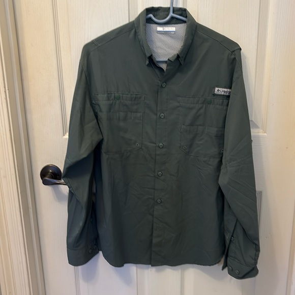Men’s small Columbia PFG long sleeved fishing shirt. - Picture 1 of 2